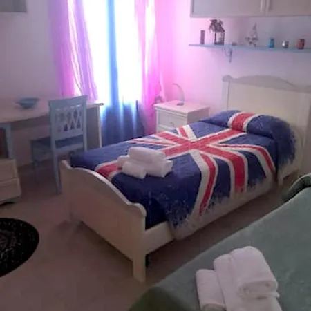 Seafront In With Private Jacuzzi Villa *