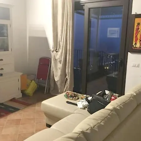 Seafront In With Private Jacuzzi Villa *
